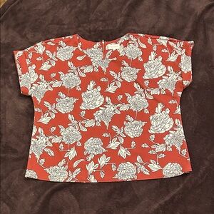 MELLODAY Red and Cream Floral Top